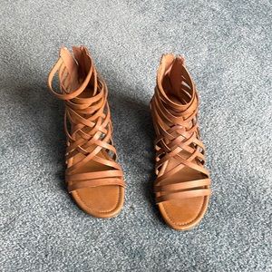 American Eagle Sandals